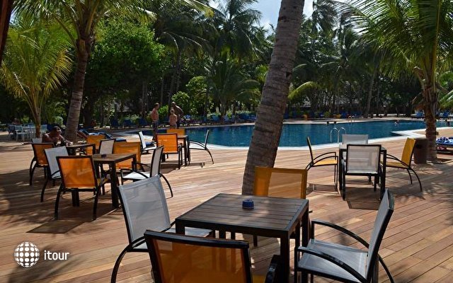 Meeru Island Resort 5