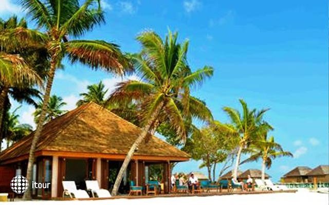 Veligandu Island Resort 100