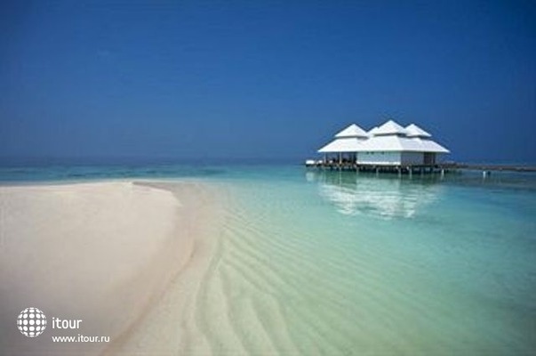 Diamonds Athuruga Beach & Water Villas 9