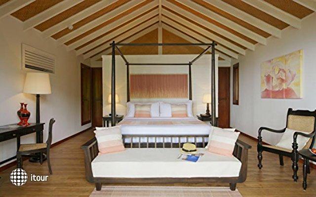 Loama Resort Maldives 10