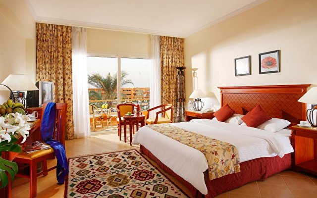 Amwaj Oyoun Hotel And Resort 12