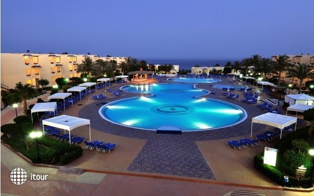 Aa Grand Oasis Resort 3