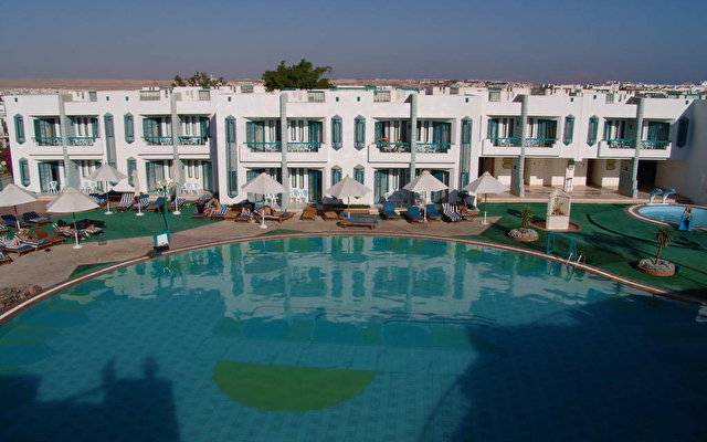 Sharm Holiday Resort 12