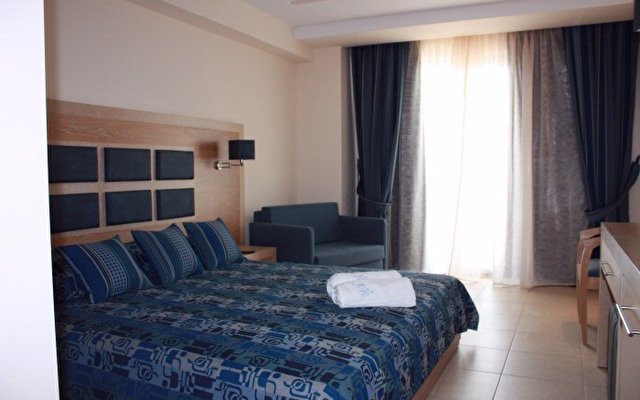 Aegean Blue Hotel 5