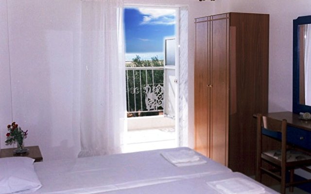 Mykonos Paradise Hotel 17