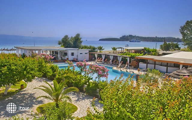 Antigoni Beach Hotel & Suites 1