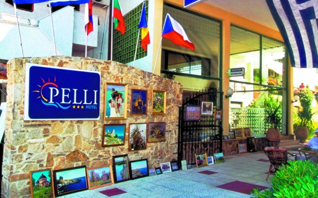 Pelli Hotel 15