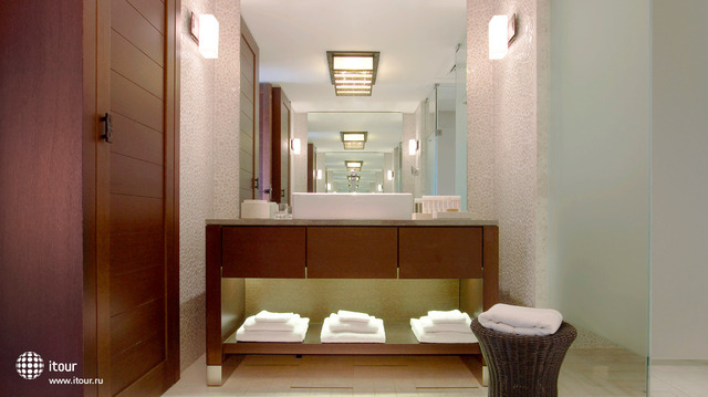 The Romanos Luxury Collection Resort 26