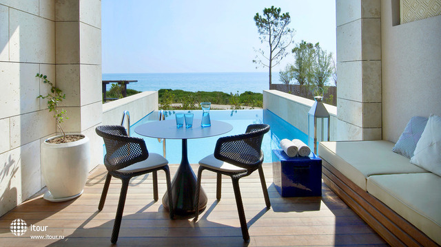 The Romanos Luxury Collection Resort 37