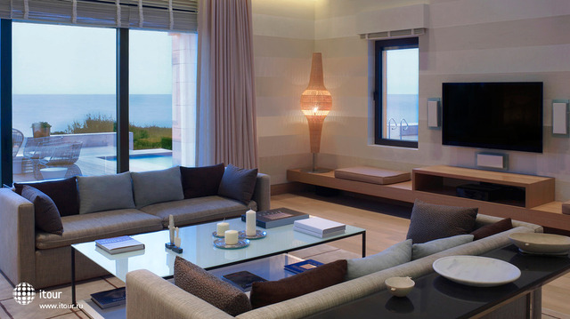 The Romanos Luxury Collection Resort 42