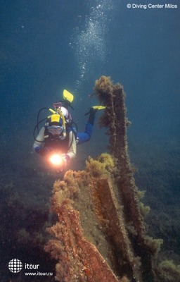 Golden Milos Beach 17