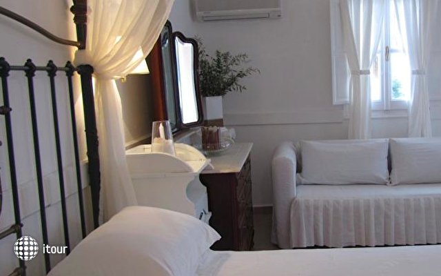 Porto Scoutari Romantic Hotel 5