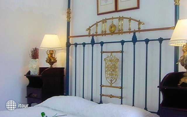 Porto Scoutari Romantic Hotel 6