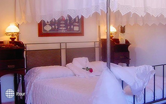 Porto Scoutari Romantic Hotel 8