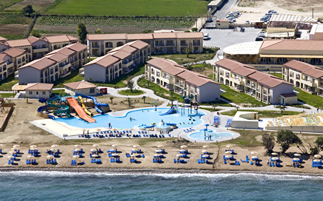 Aquis Marine Resort & Waterpark 1