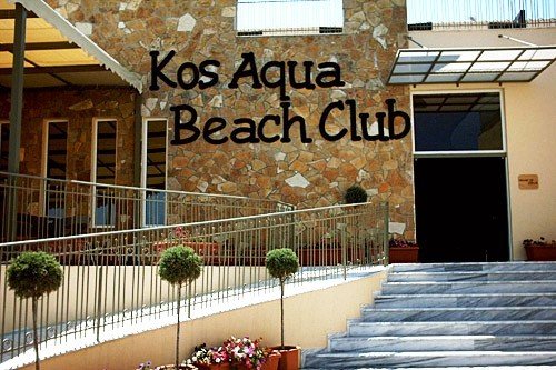 Aqua Beach Club 1