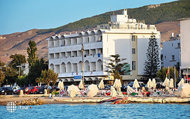 Poseidon Hotel And Apartments 1
