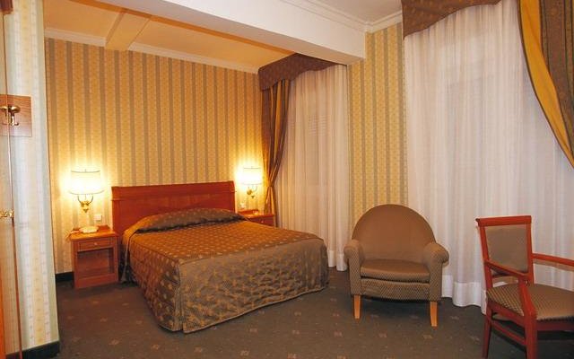 Kastoria Hotel 5