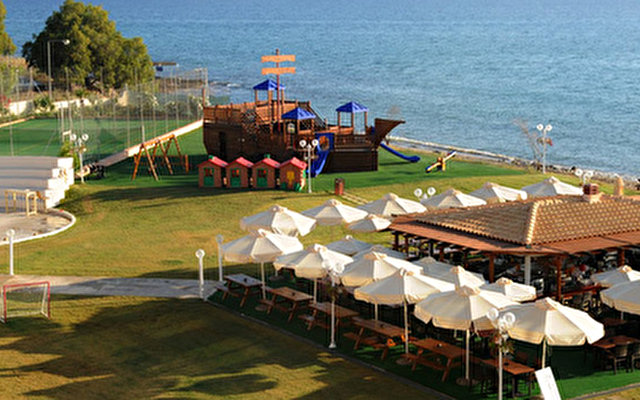 Kiani Beach Resort 14