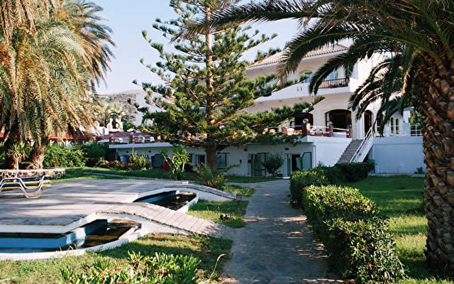 Palm Beach Hotel 10