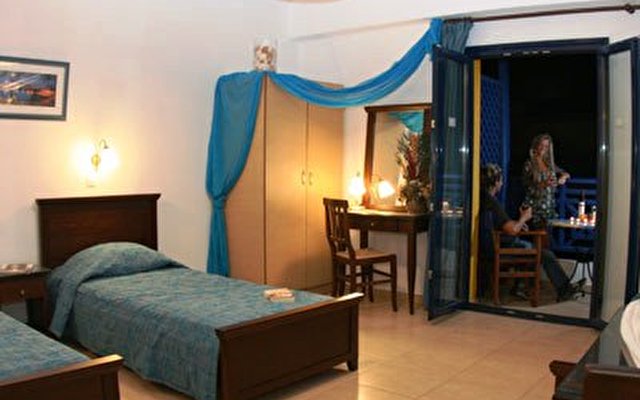 Aegean Sky Hotel And Suites 7