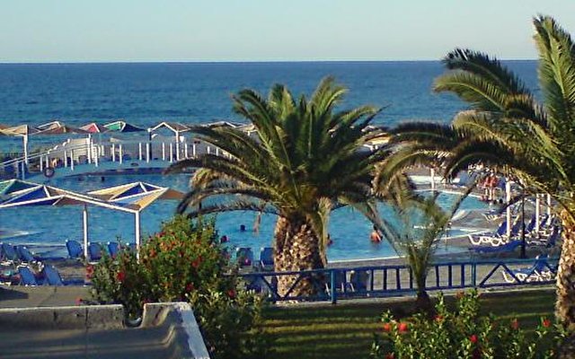 Mitsis Rinella Beach Resort & Spa 11