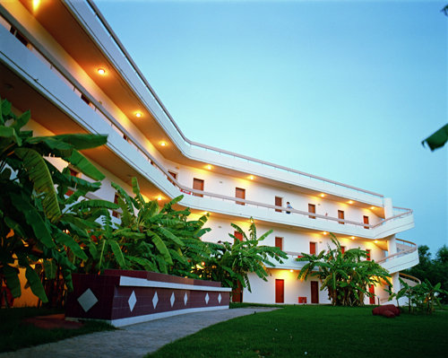 Delfinia Resort Hotel 10