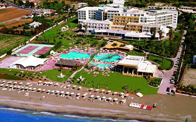 Doreta Beach Resort & Spa 1