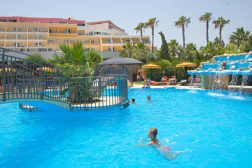 Doreta Beach Resort & Spa 12