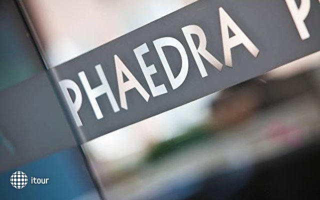 Phaedra  18