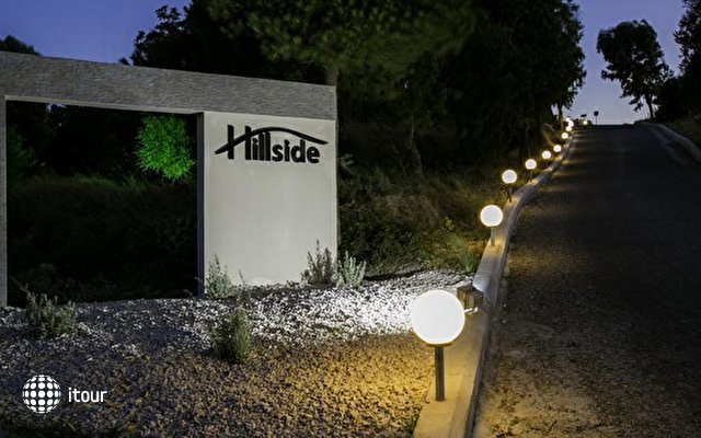 Hillside Studios & Apartments 3
