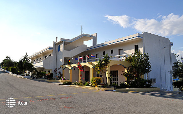 Karavos Hotel Apartments 18