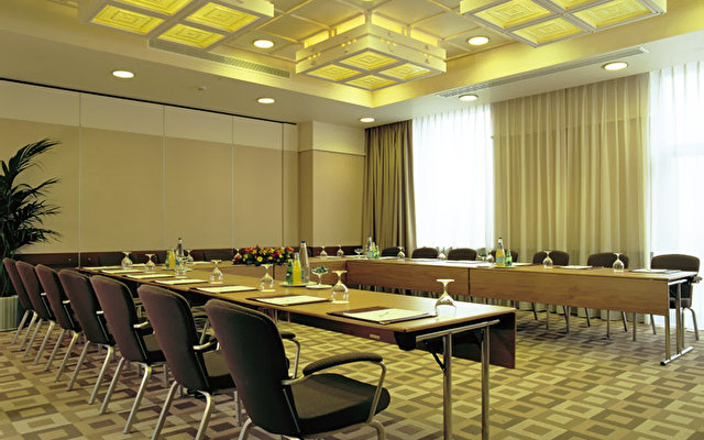 Holiday Inn Athens Airport Hotel 31