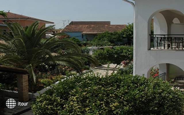 Iliada Beach Hotel 2