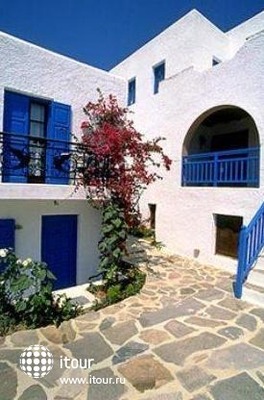 Naxos Holidays 11