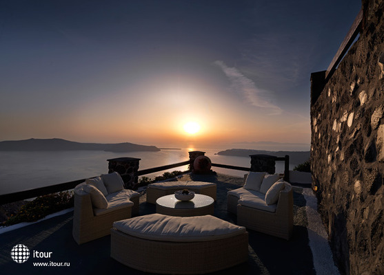 Tholos Resort 35