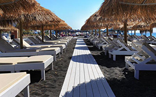 Anemos Beach Lounge 7