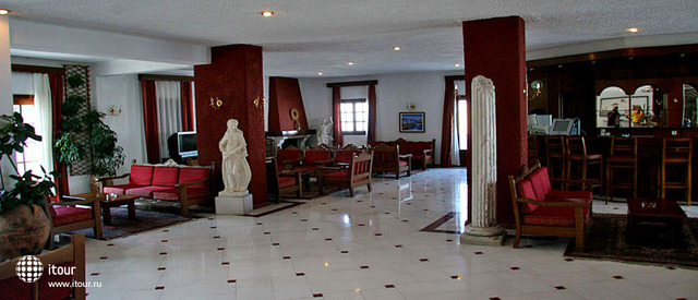 Santorini Palace 8