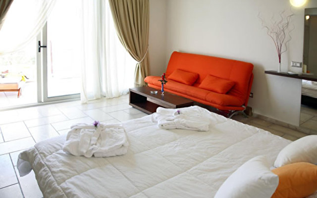 Antinea Suites  12