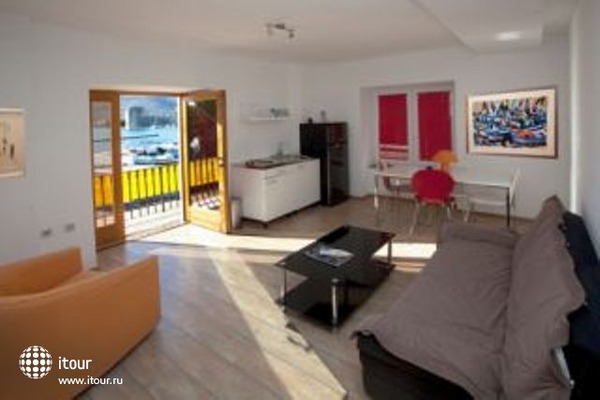 Riva Apartment 14