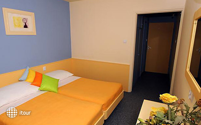 Adriatica Rooms Hotel 16