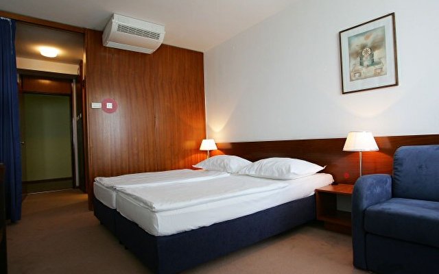 Bluesun Maestral Hotel 16