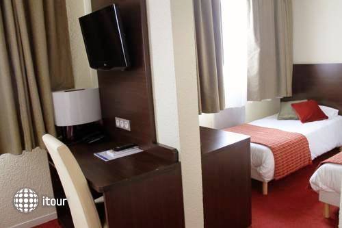 Comfort Hotel Orly Draveil 13