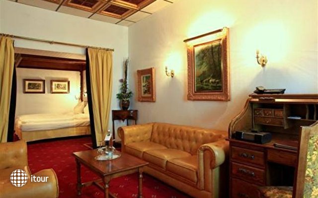 Kings First Class Hotel 3