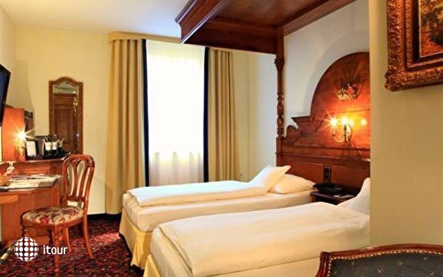 Kings First Class Hotel 6