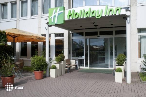 Holiday Inn Frankfurt Airport 13