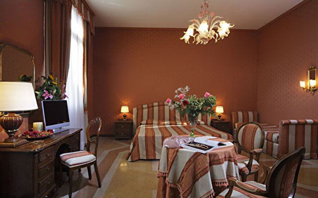 Abbazia Hotel Venice 15