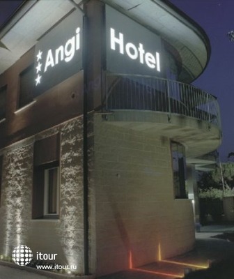 Angi Hotel 4