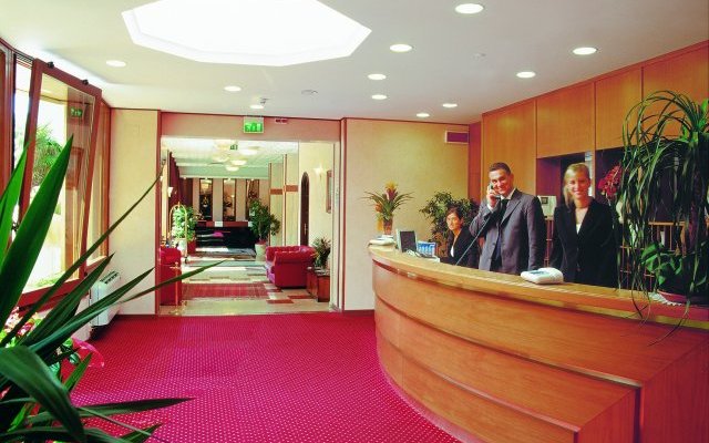 Suite Hotel Litoraneo 12