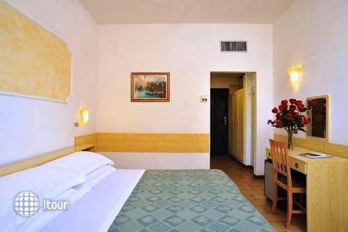 Clipper Hotel Pesaro 29